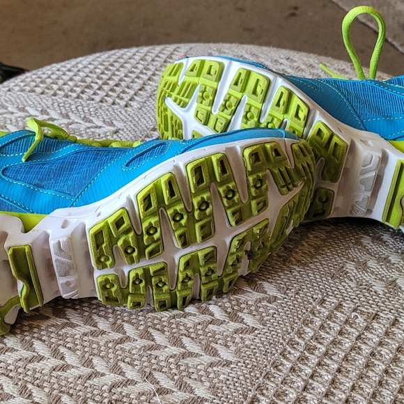 Reebok Blue and Lime Green Zigtech Athletic Running Shoes Women's Size 8.5 - Picture 5 of 6